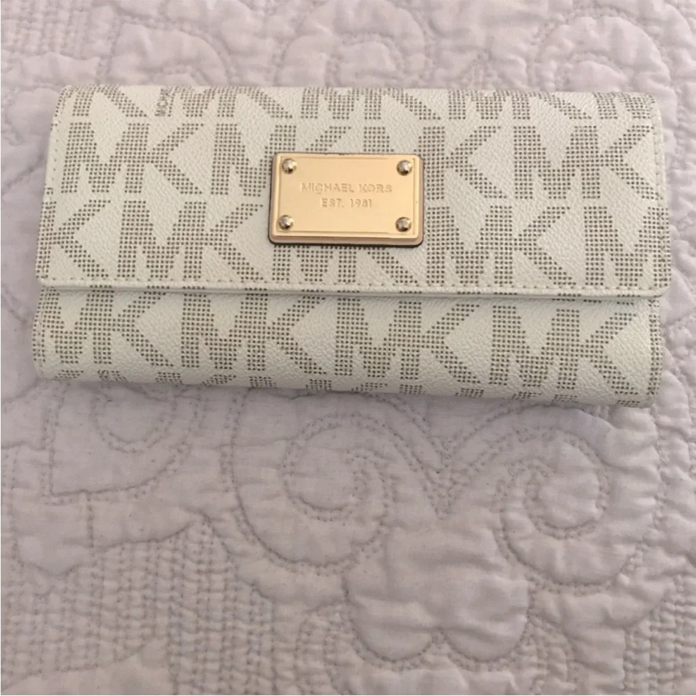 Michael Kors Cream and Tan Monogram Wallet